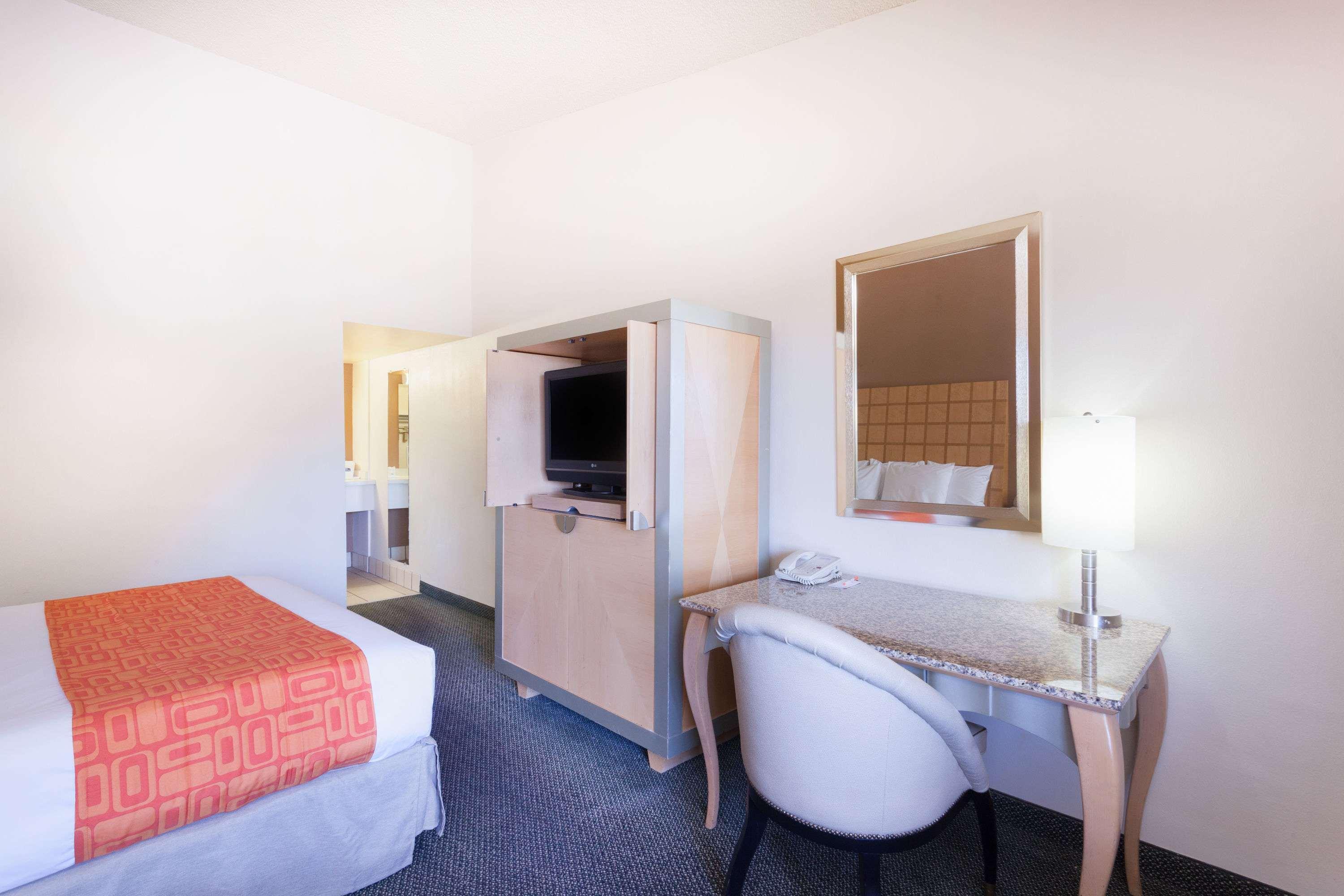Howard Johnson By Wyndham Yuma Exterior foto